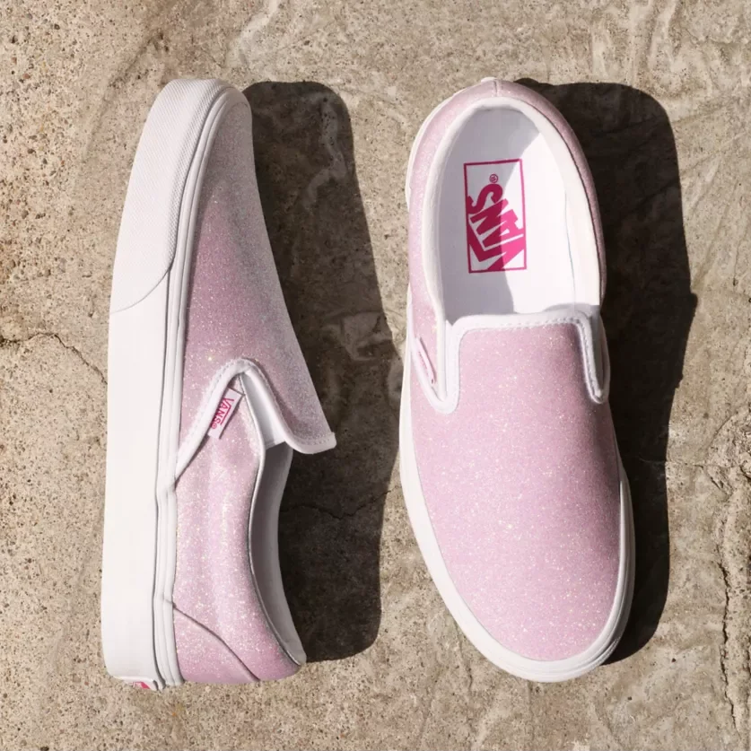 Vans Classic Slip-On UV Glitter Trainer - Pink/True White