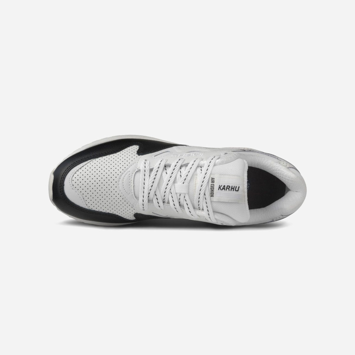 Karhu Legacy 96 - Jet Black/Bright White Karhu Legacy 96 - Jet Black/Bright White