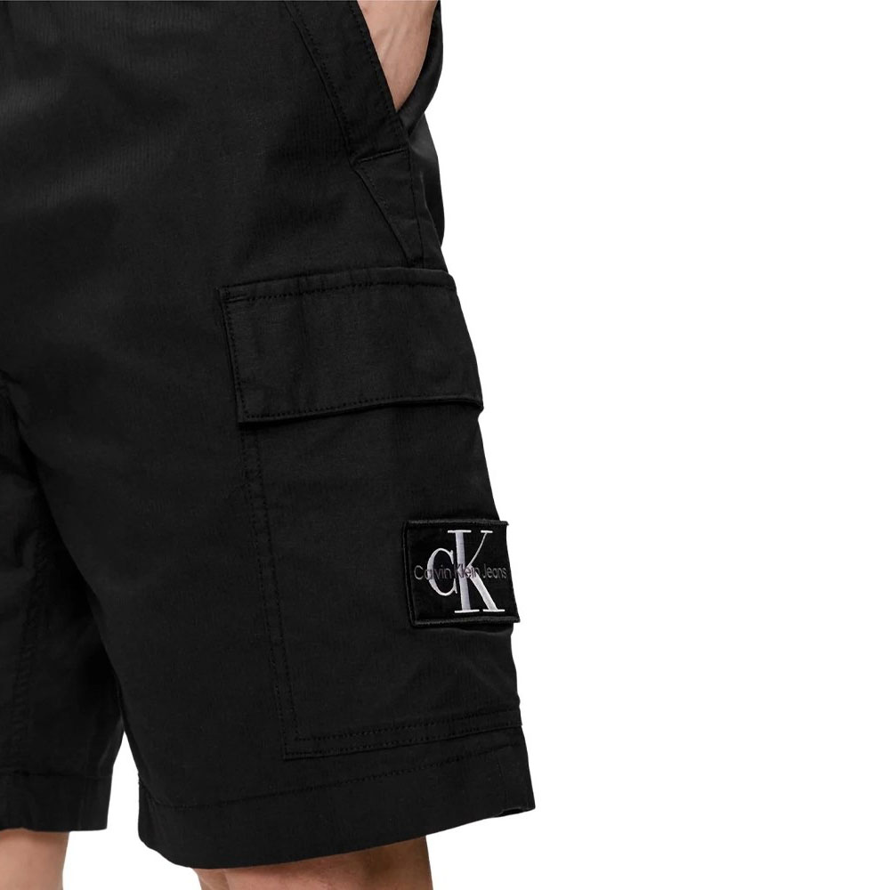 Calvin Klein Washed Regular Fit Cargo Short - CK Black/S24