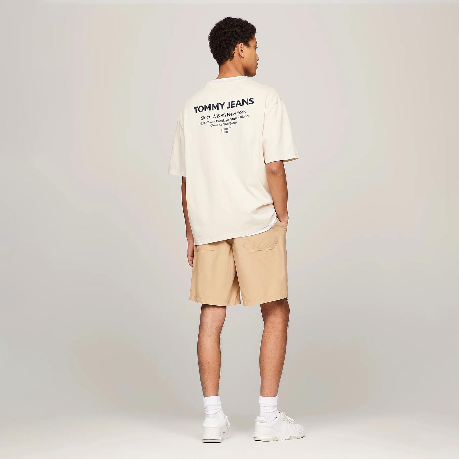 Tommy Jeans Washed Essential Regular Fit Short Sleeve Tee - Newsprint