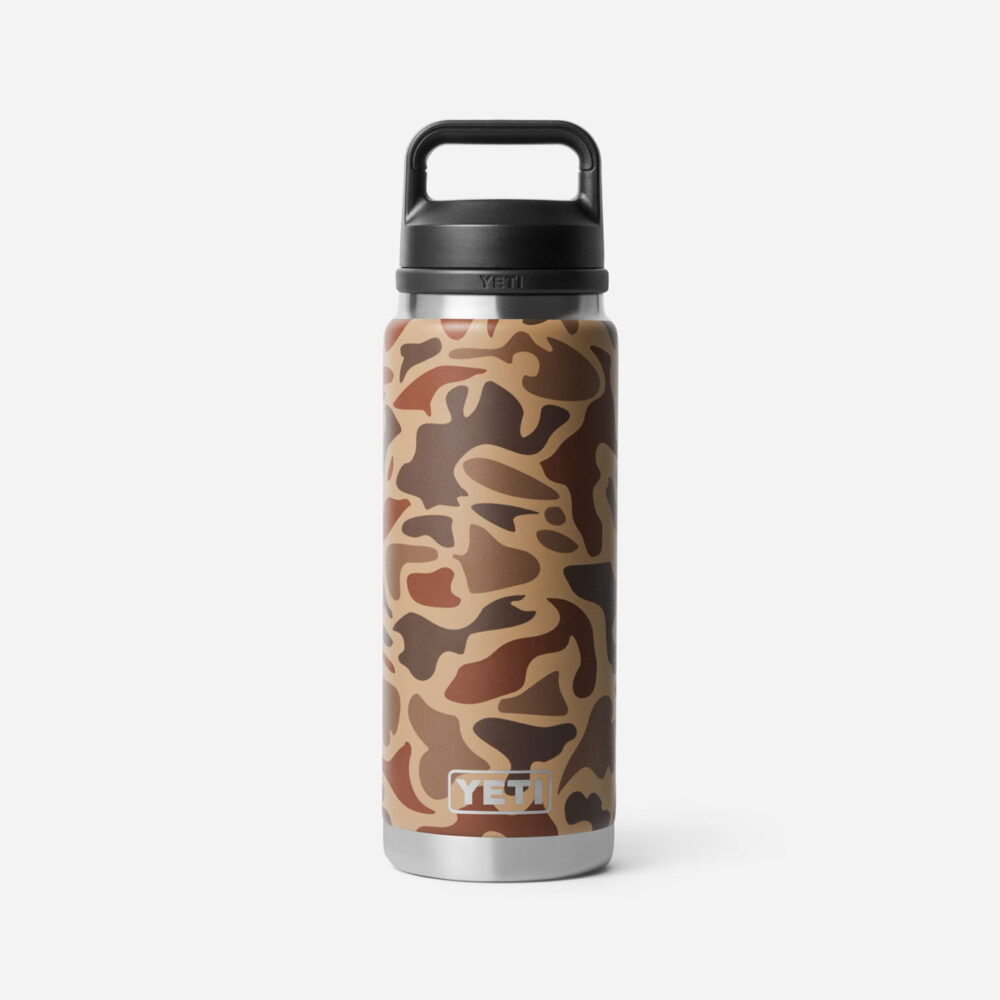 YETI Rambler 26 Oz Bottle Chug - Wetland Camo YETI Rambler 26 Oz Bottle Chug - Wetland Camo