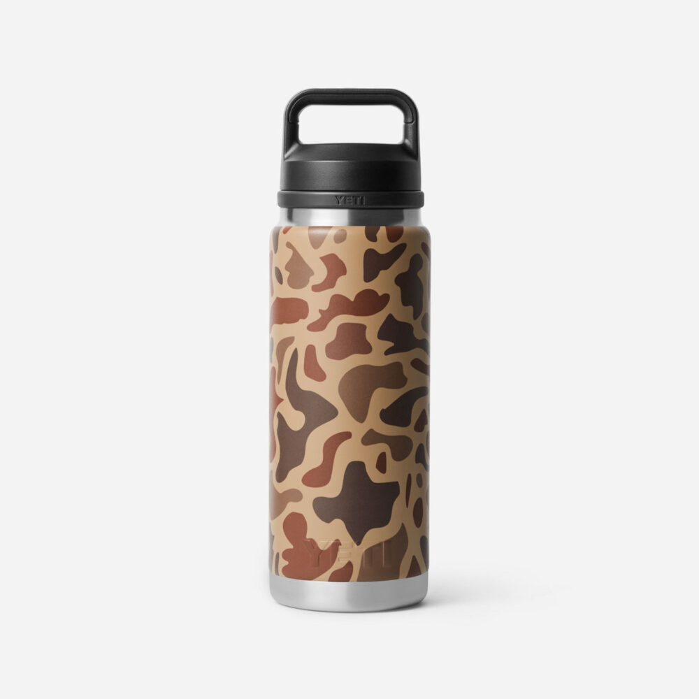YETI Rambler 26 Oz Bottle Chug - Wetland Camo YETI Rambler 26 Oz Bottle Chug - Wetland Camo