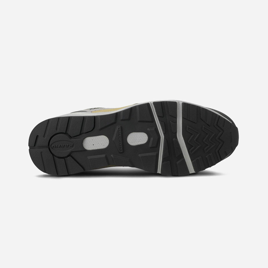 Karhu Fusion 2.0 Trainer - Darkest Spruce/Cameo Rose