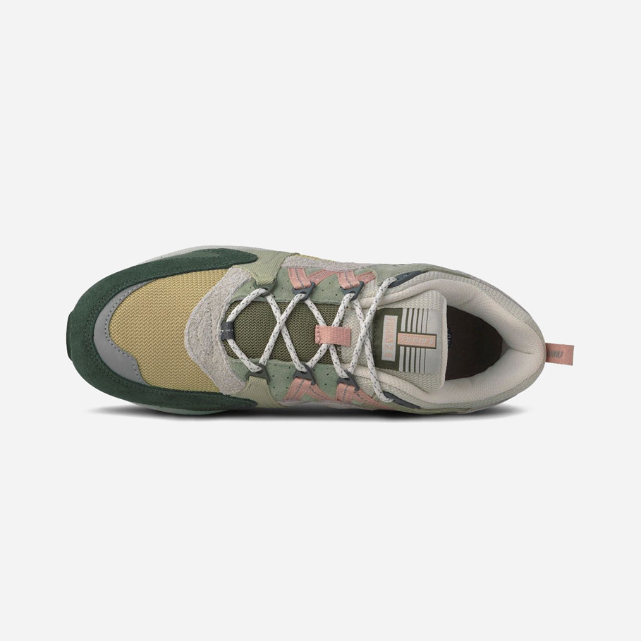 Karhu Fusion 2.0 Trainer - Darkest Spruce/Cameo Rose Karhu Fusion 2.0 Trainer - Darkest Spruce/Cameo Rose