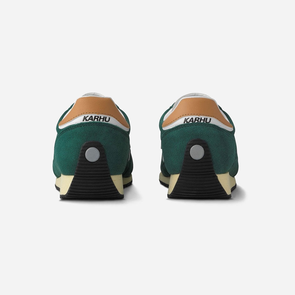 Karhu Mestari Trainer - Posy Green/White Karhu Mestari Trainer - Posy Green/White