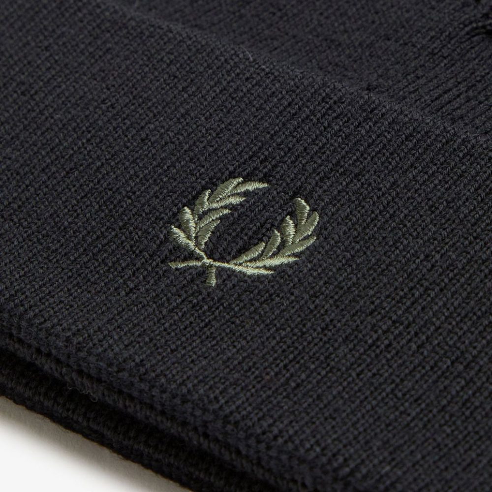 Fred Perry Classic Beanie - Black/Laural Wreath Green
