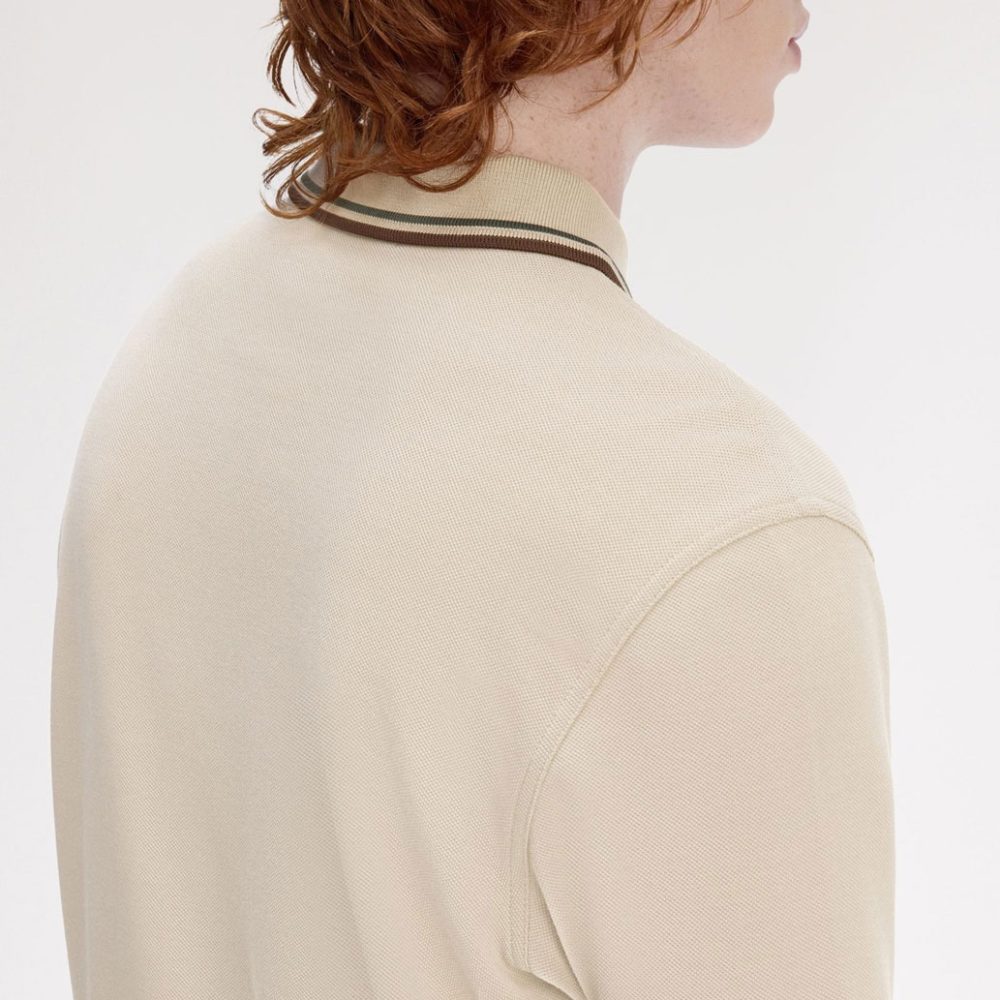 Fred Perry Twin Tipped Polo - Warm Oat/Court Green/Burnt Tobacco