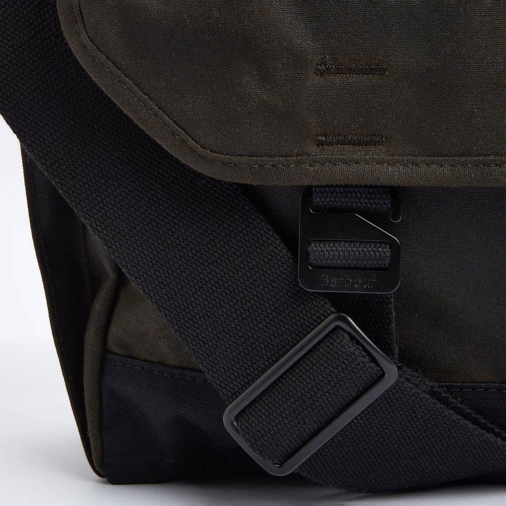Barbour Field Wax Messenger Bag - Olive Barbour Field Wax Messenger Bag - Olive