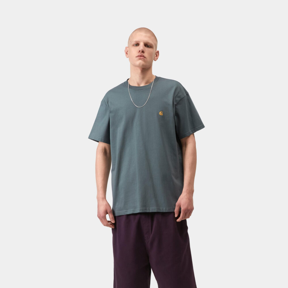 Carhartt WIP Chase Tee - Cozy Blue/Gold Carhartt WIP Chase Tee - Cozy Blue/Gold