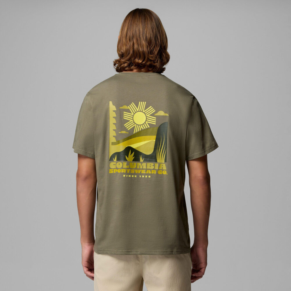 Columbia CSC™ Outdoor Back Graphic Tee - Stone Green/Shining Sandscape Columbia CSC™ Outdoor Back Graphic Tee - Stone Green/Shining Sandscape