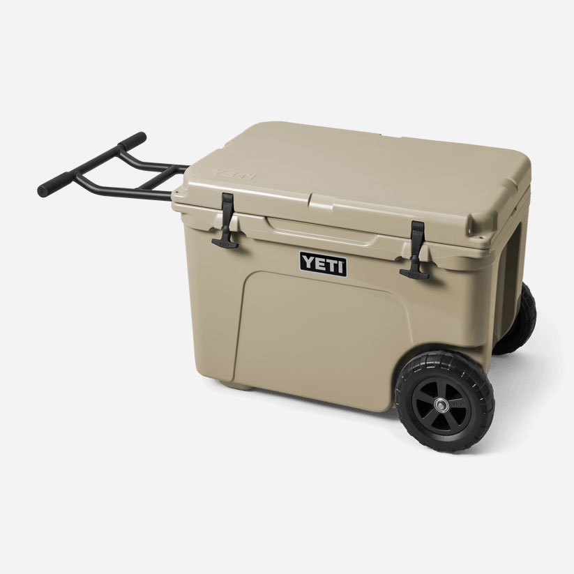 YETI Tundra Haul Wheeled Cool box - Desert Tan