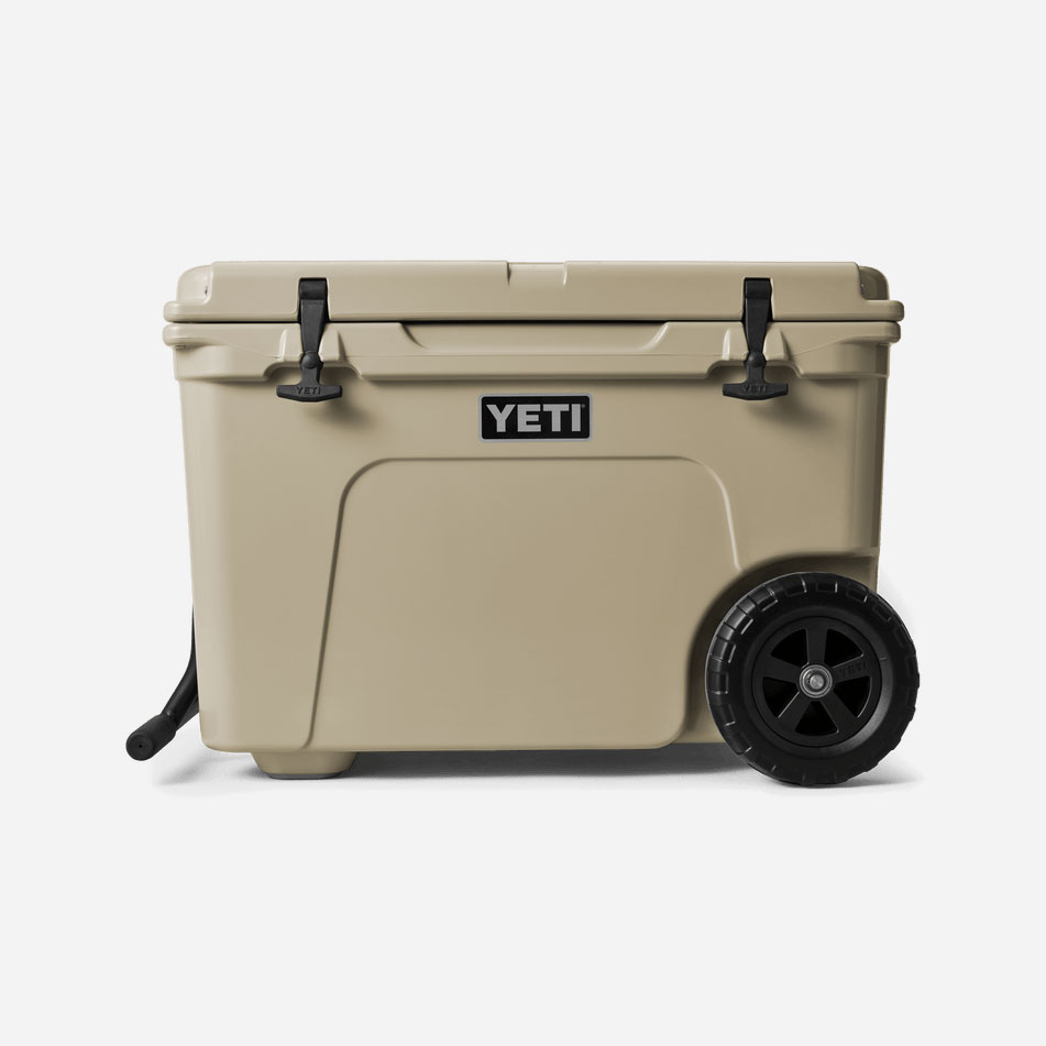 YETI Tundra Haul Wheeled Cool box - Desert Tan