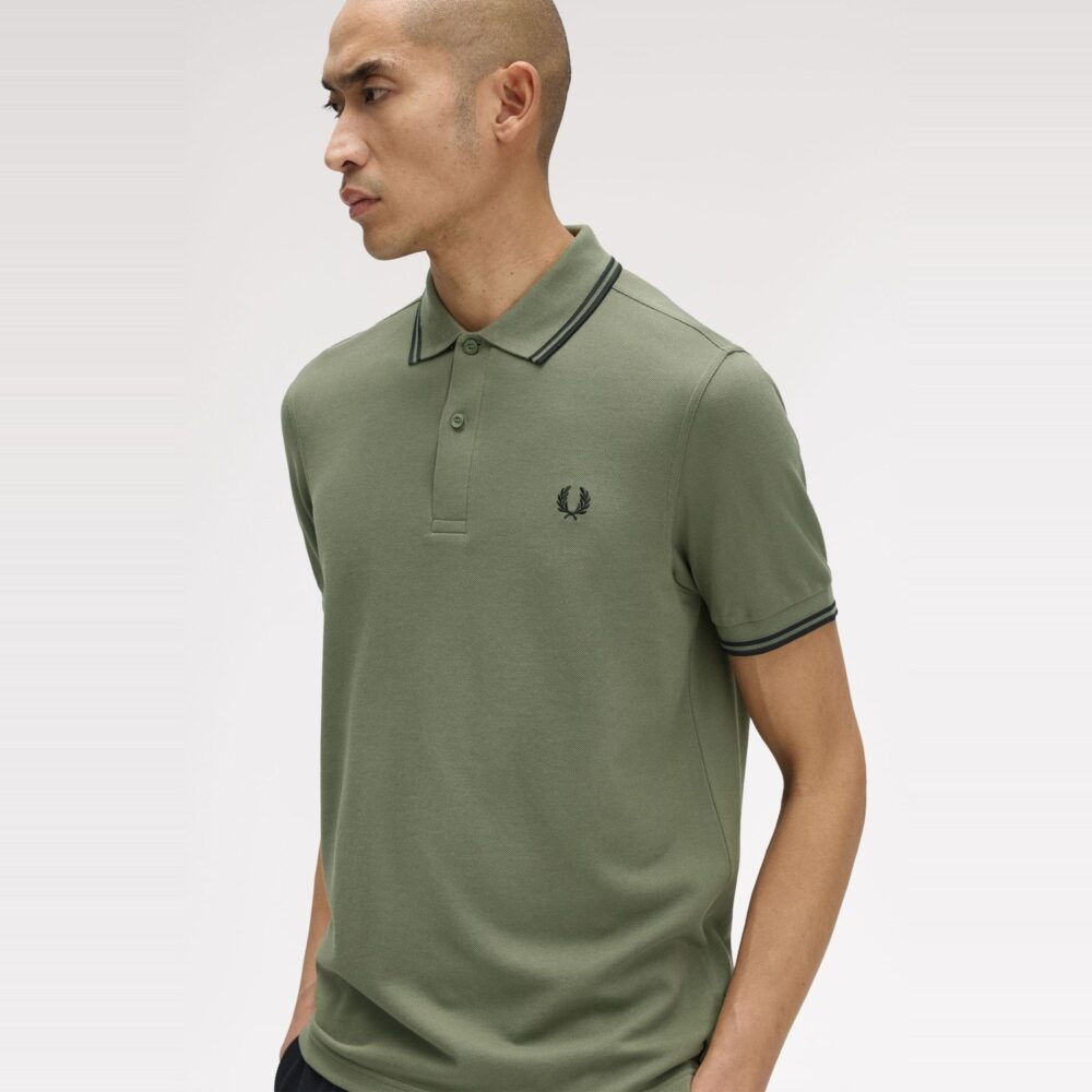 Fred Perry Twin Tipped Polo - Laurel Wreath Green/Black Fred Perry Twin Tipped Polo - Laurel Wreath Green/Black