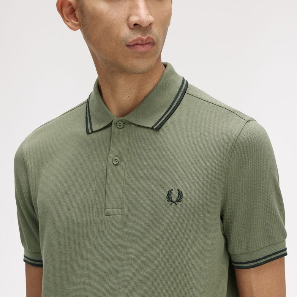 Fred Perry Twin Tipped Polo - Laurel Wreath Green/Black Fred Perry Twin Tipped Polo - Laurel Wreath Green/Black