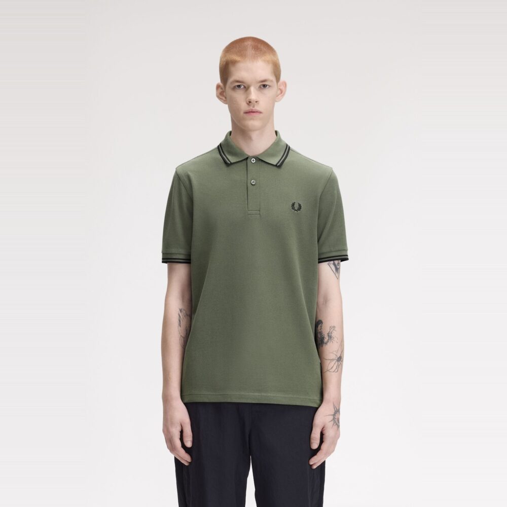Fred Perry Twin Tipped Polo - Laurel Wreath Green/Black Fred Perry Twin Tipped Polo - Laurel Wreath Green/Black