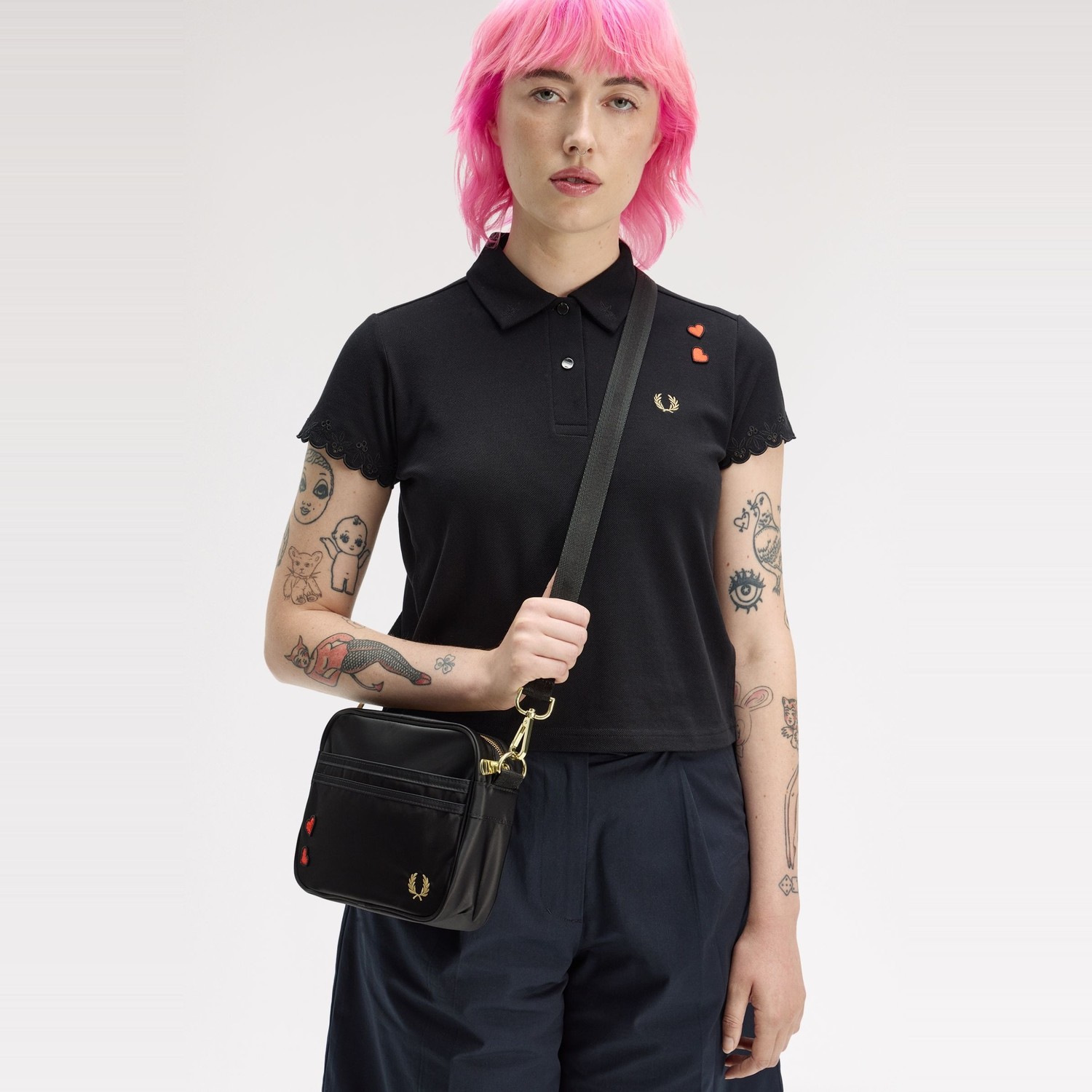 Fred Perry Women's x Amy Winehouse Amy Mini Shoulder Bag - Black