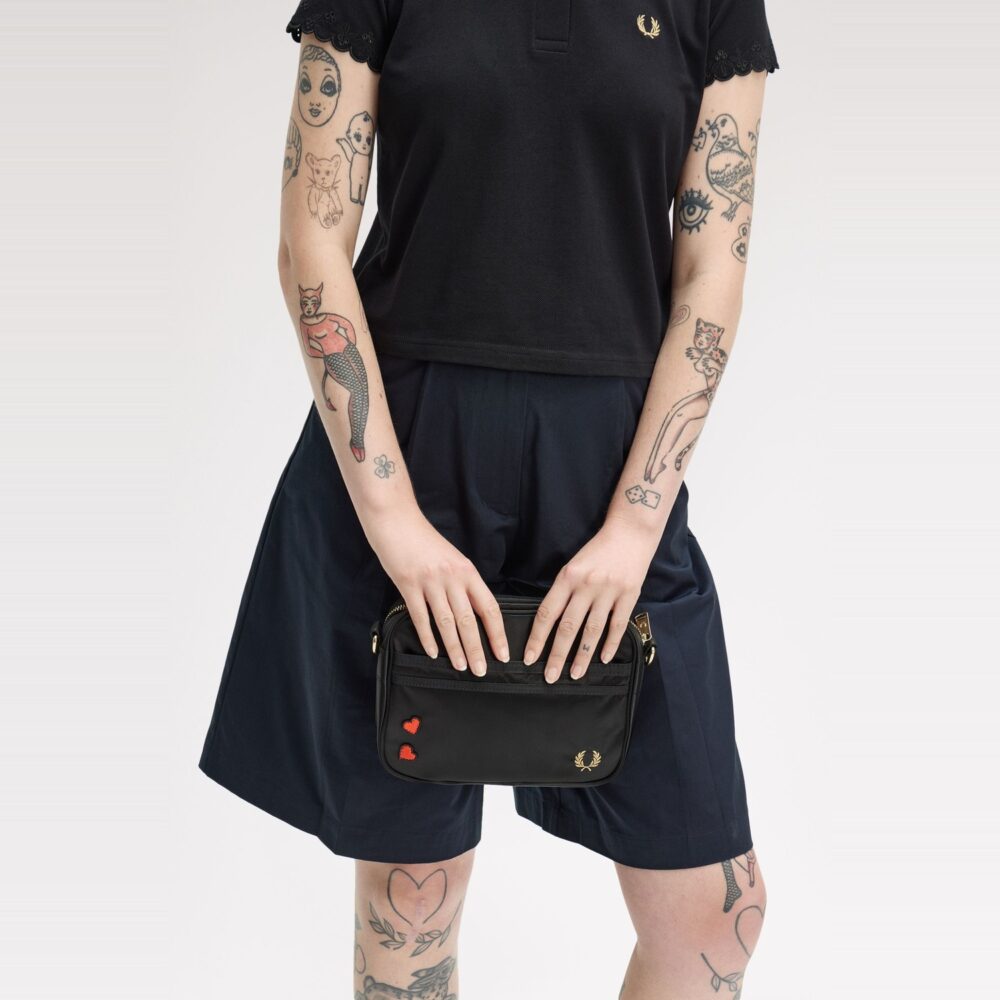Fred Perry Women's x Amy Winehouse Amy Mini Shoulder Bag - Black