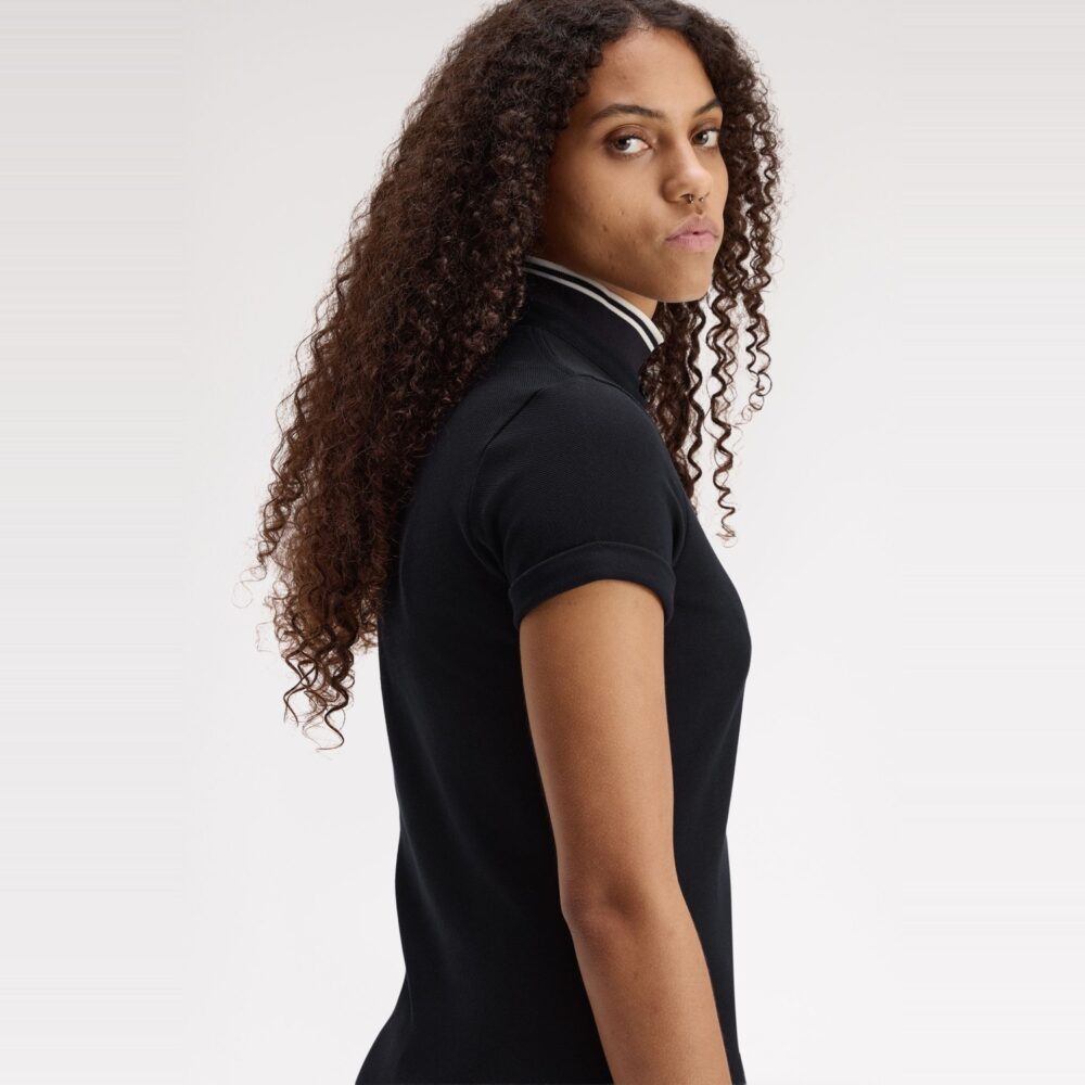 Fred Perry Women's x Amy Winehouse Tipped Polo Dress - Black/Gold Fred Perry Women's x Amy Winehouse Tipped Polo Dress - Black/Gold