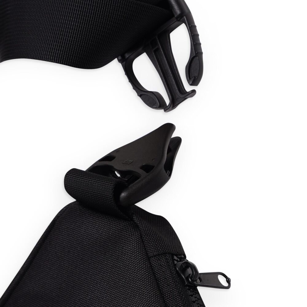 Kavu Roam Sling Bag - Raven