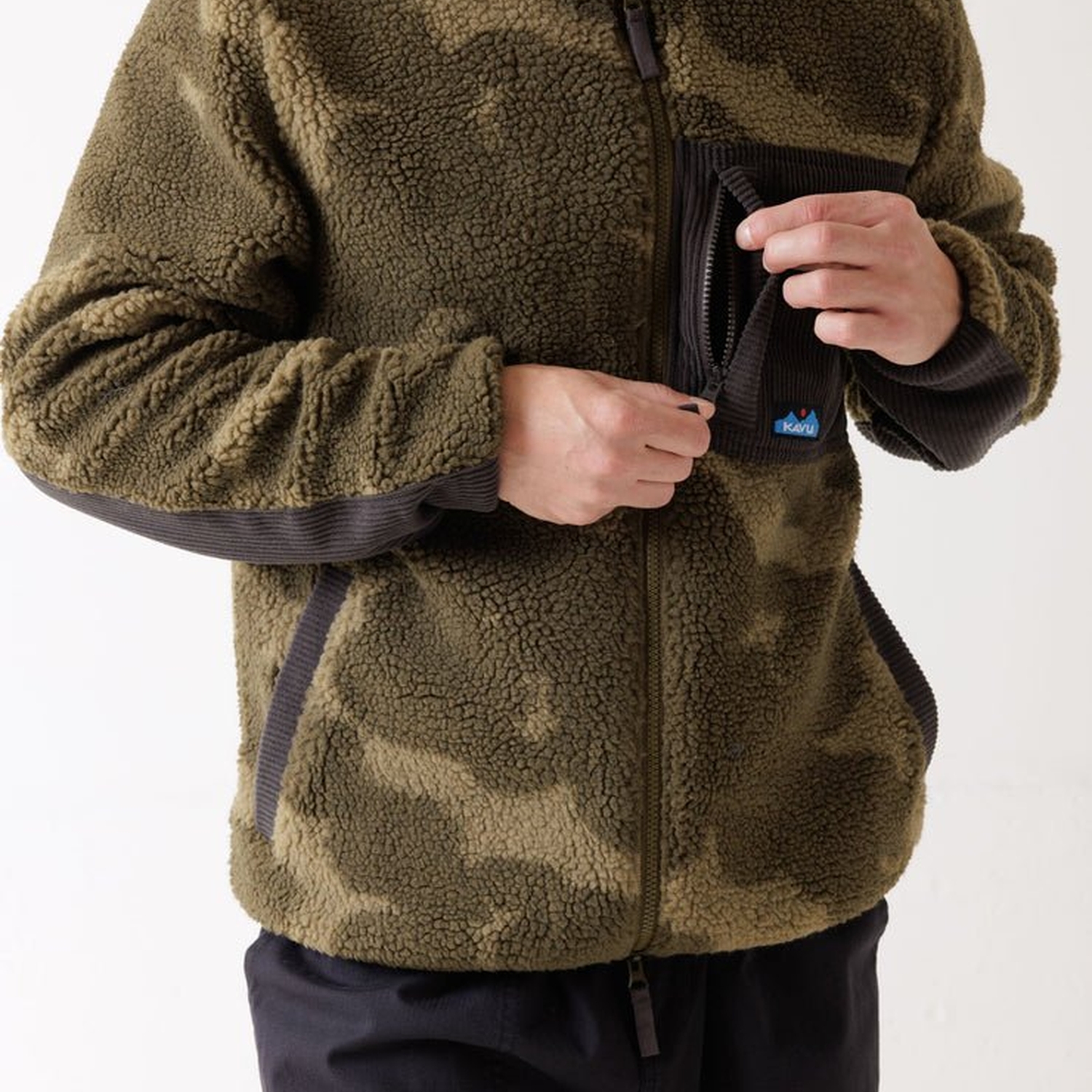 Kavu Wayside Fleece Jacket - Camo Blur