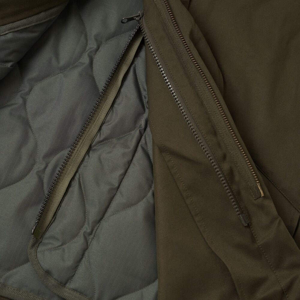 Universal Works x Taion Down Cr Raf Jacket - Olive/Olive Universal Works x Taion Down Cr Raf Jacket - Olive/Olive